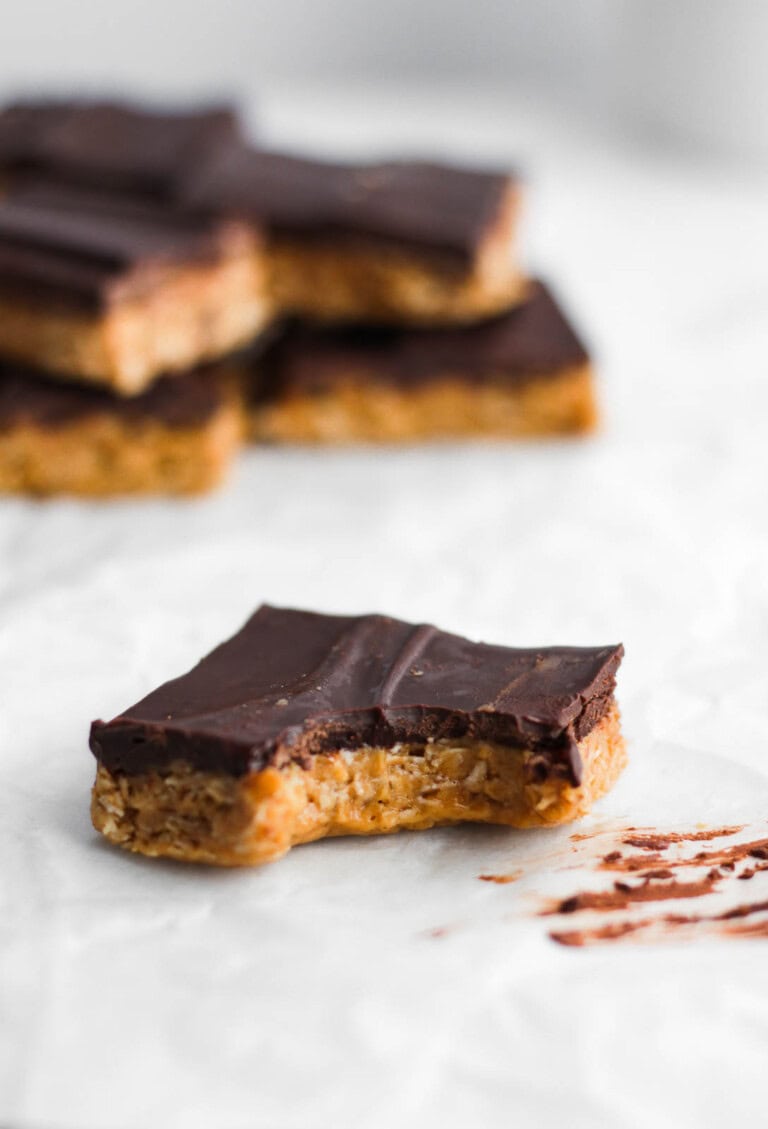 bite of healthy no-bake peanut butter bars