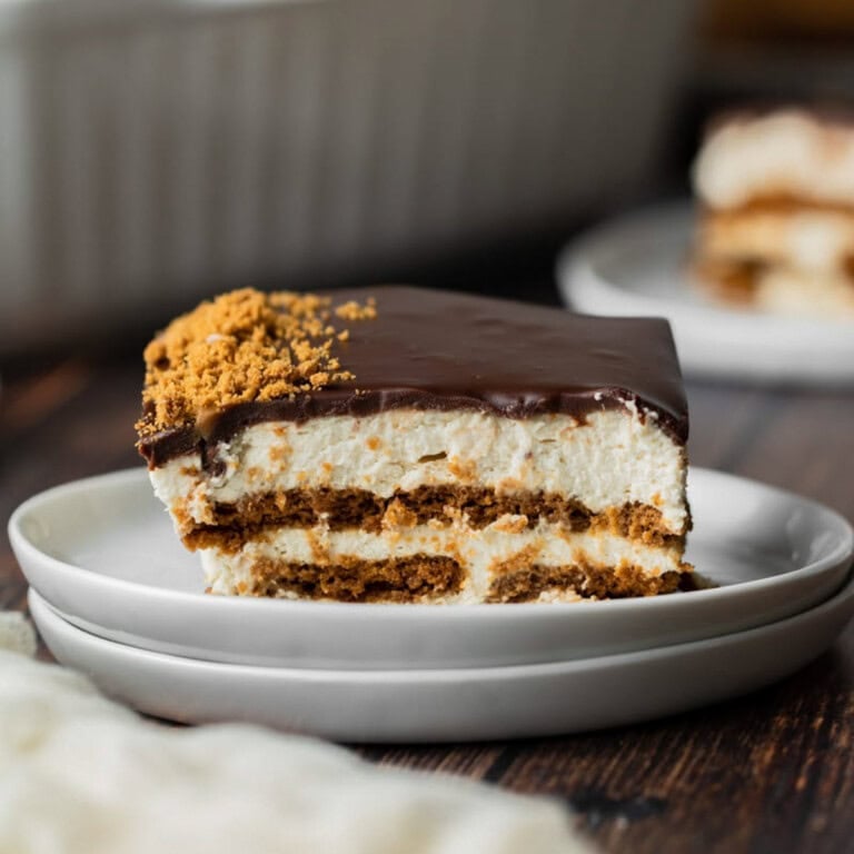 featured - biscoff tiramisu on a plate