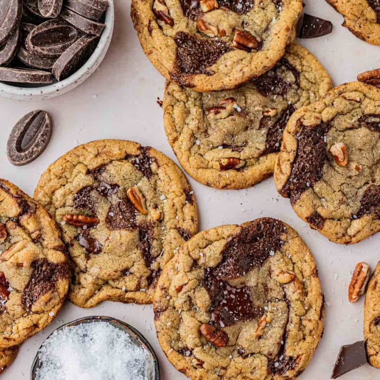 brown butter pecan chocolate chip cookies featured image