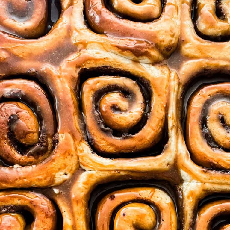 coffee cinnamon rolls with coffee cream cheese glaze