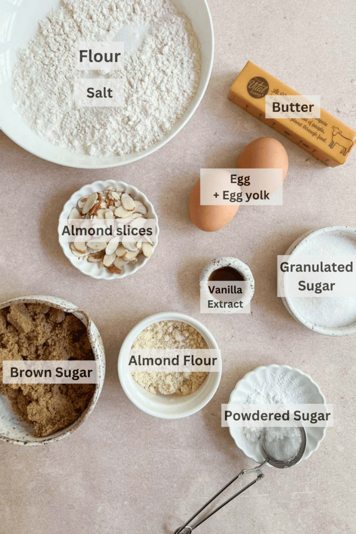 almond croissant blondies