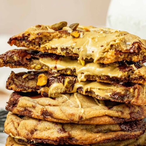 pistachio chocolate chip cookies stuffed with pistachio cream