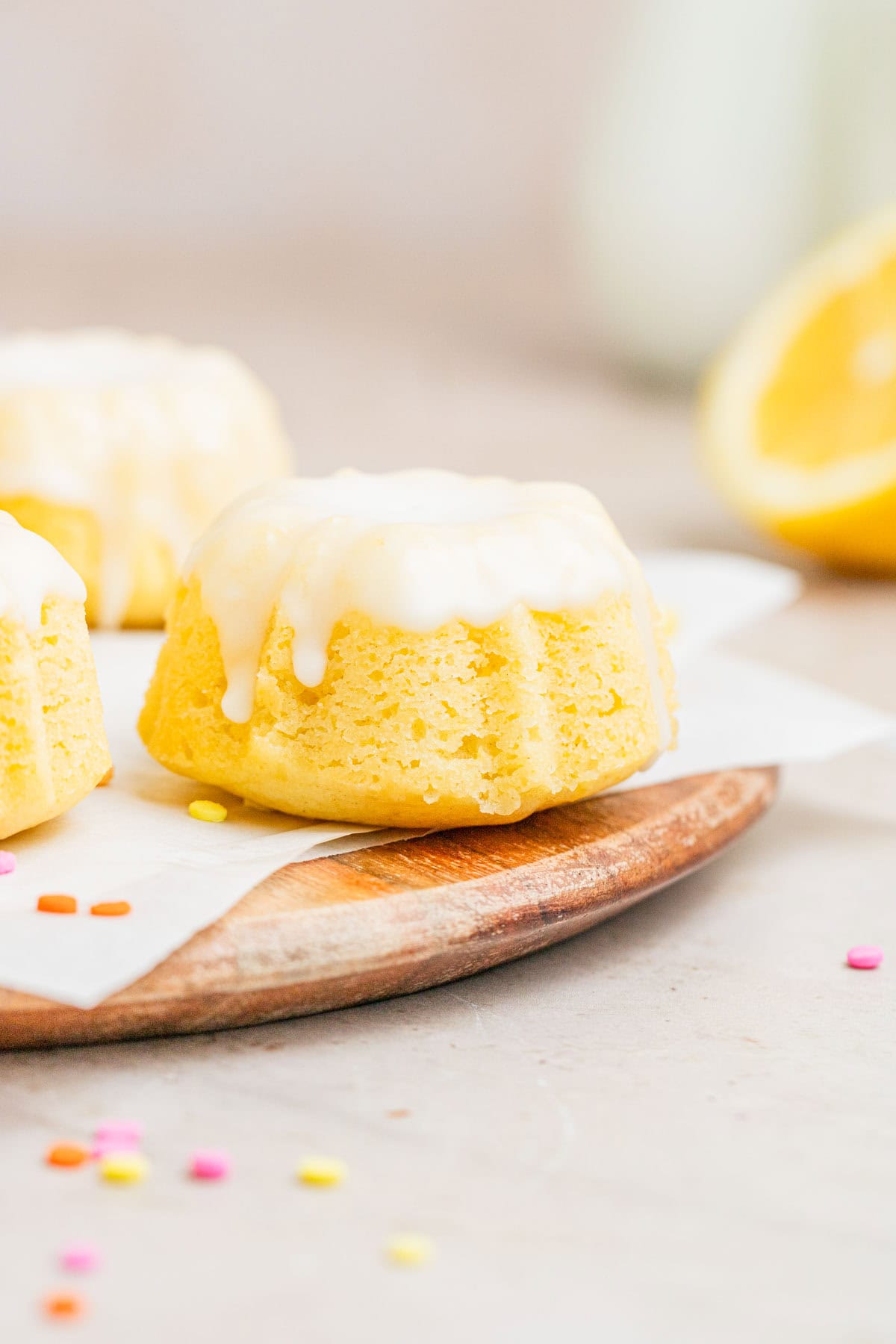 mini lemon bundt cakes