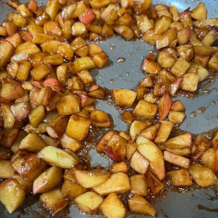 spiced apples for cheesecake